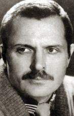 Евгений Лазарев