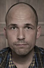 Бо Миккелсен