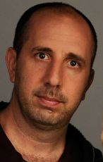 Джош Штернфилд